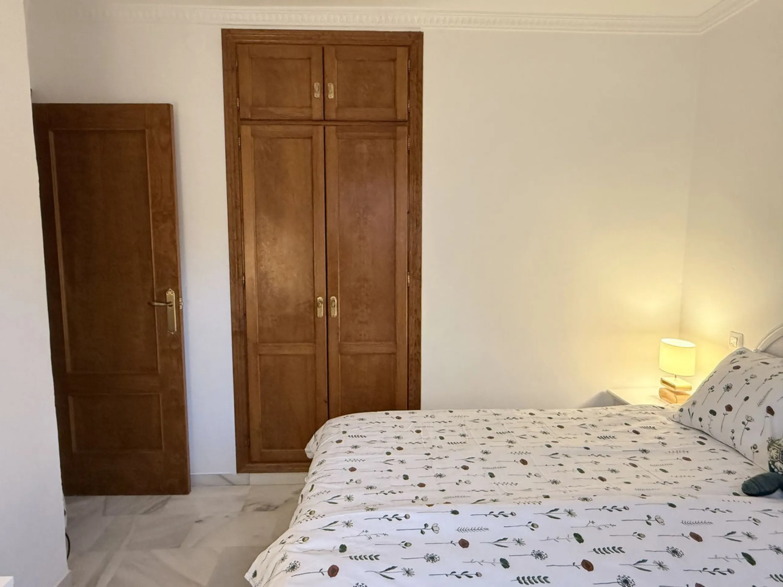 Discover an exceptional opportunity to own a beautiful apartment with sea views in Riviera de Sol.