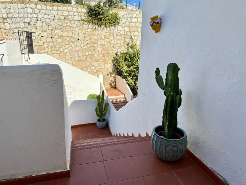 Discover an exceptional opportunity to own a beautiful apartment with sea views in Riviera de Sol.