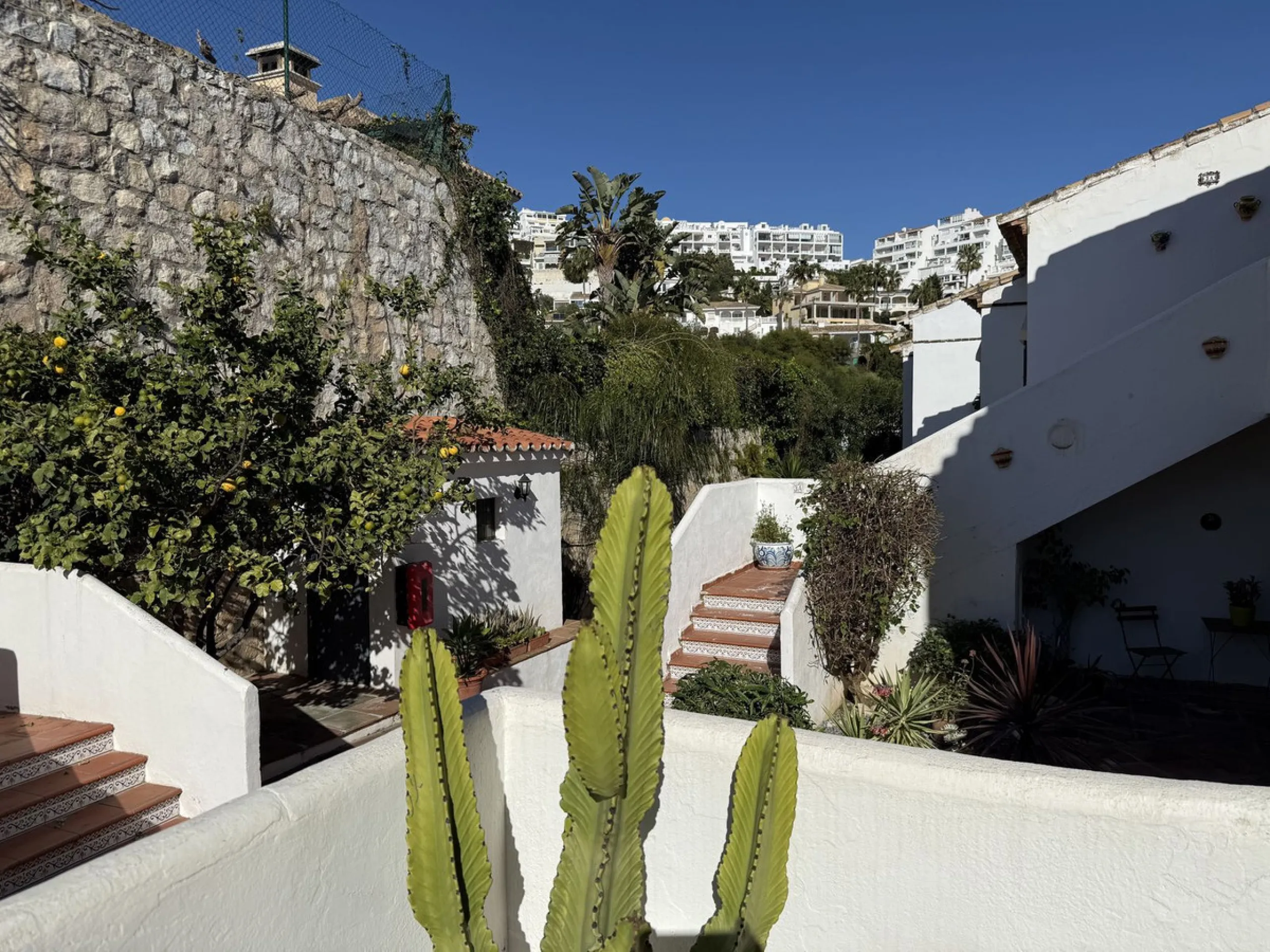 Discover an exceptional opportunity to own a beautiful apartment with sea views in Riviera de Sol.