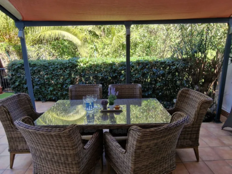 Jardines del Golf, La Duquesa