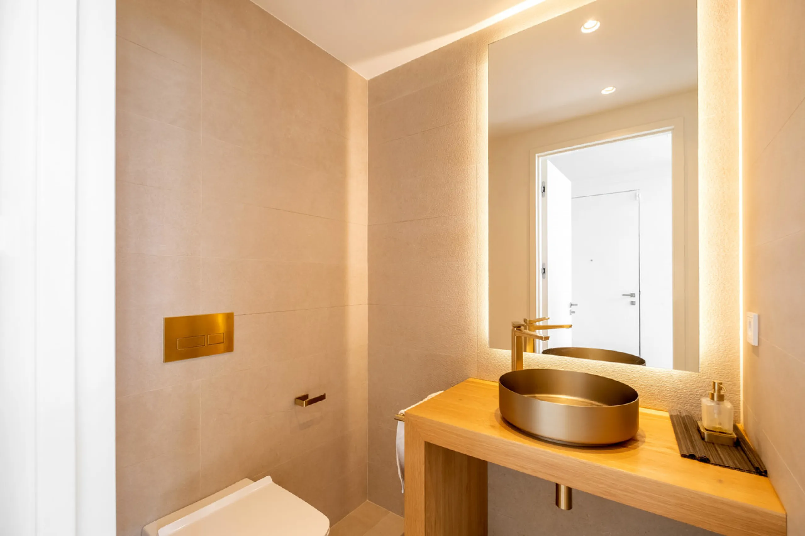 This exceptional luxury villa combines contemporary design, comfort, and high-quality finishes throughout.