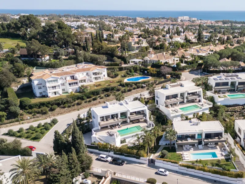 This exceptional luxury villa combines contemporary design, comfort, and high-quality finishes throughout.
