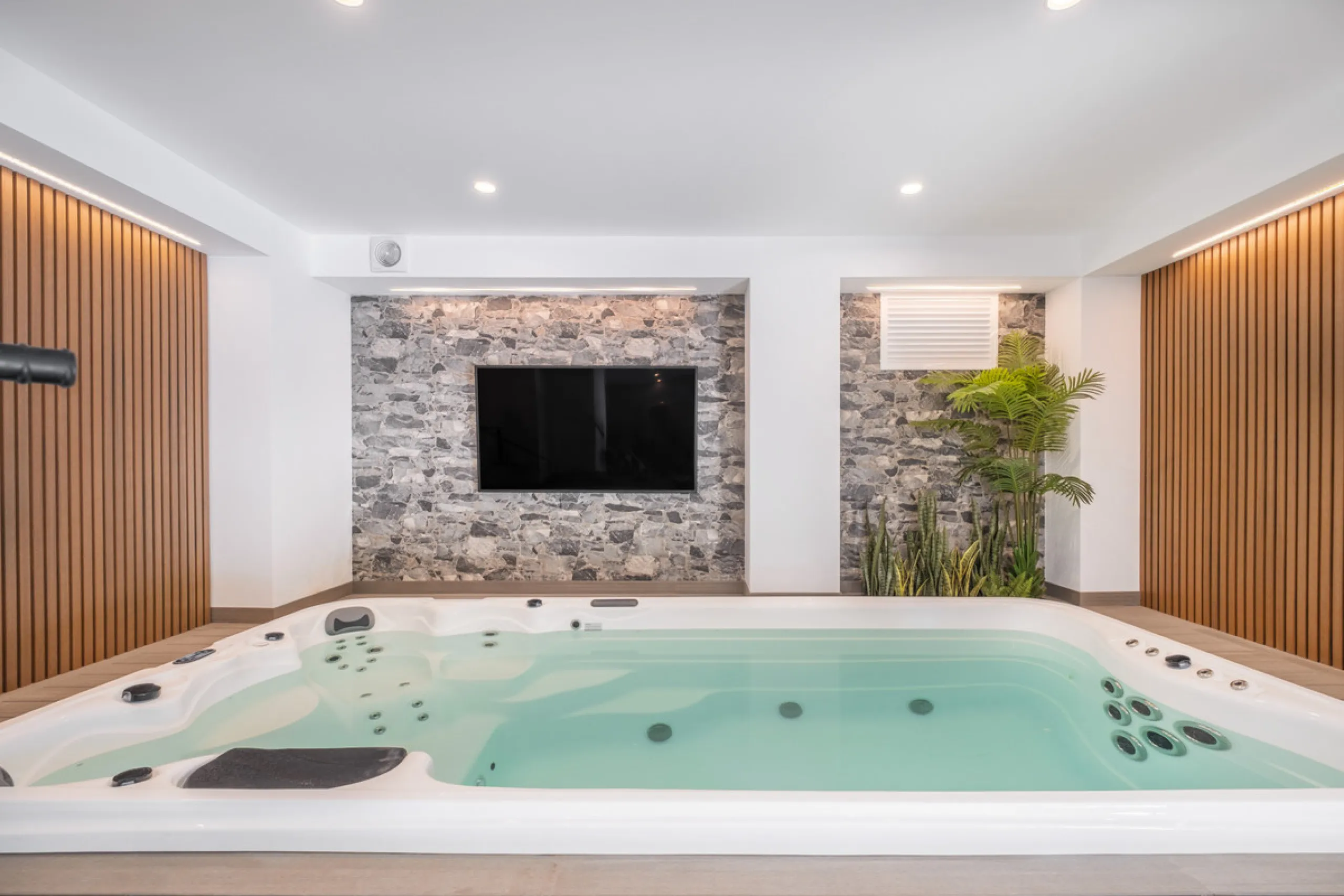 This exceptional luxury villa combines contemporary design, comfort, and high-quality finishes throughout.