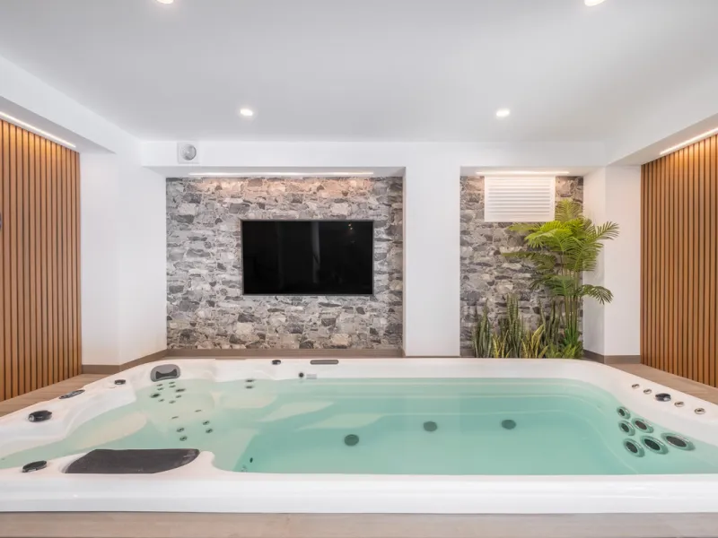 This exceptional luxury villa combines contemporary design, comfort, and high-quality finishes throughout.