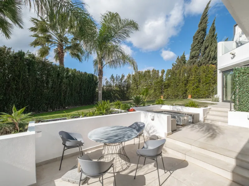 This exceptional luxury villa combines contemporary design, comfort, and high-quality finishes throughout.