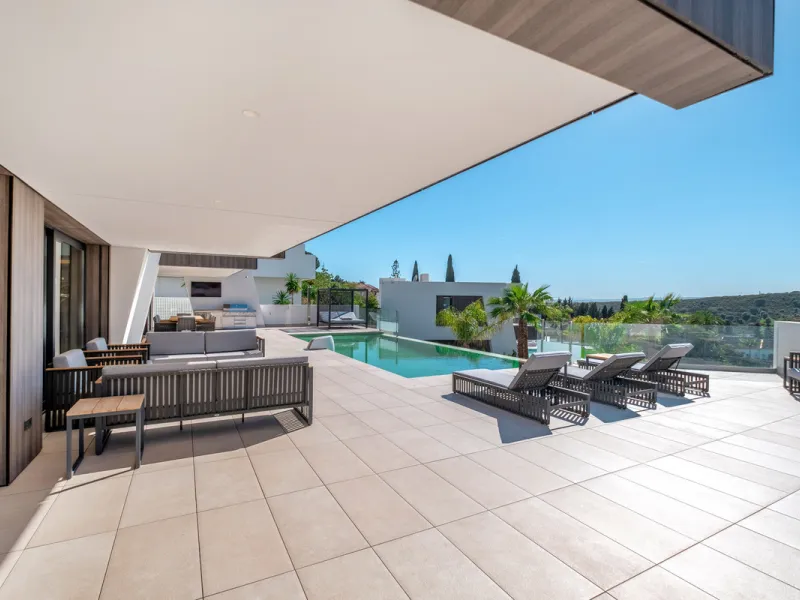 This exceptional luxury villa combines contemporary design, comfort, and high-quality finishes throughout.