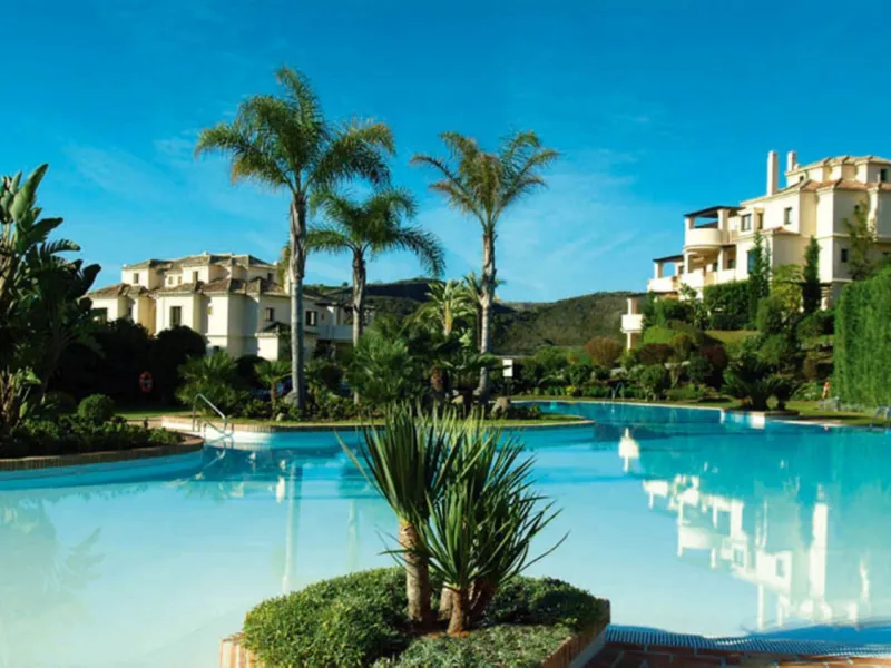 Exceptional penthouse with magnificent panoramic views of the sea, mountains and surrounding golf course.  A Private  Retreat in One of the Costa del Sol's Most Prestigious Developments