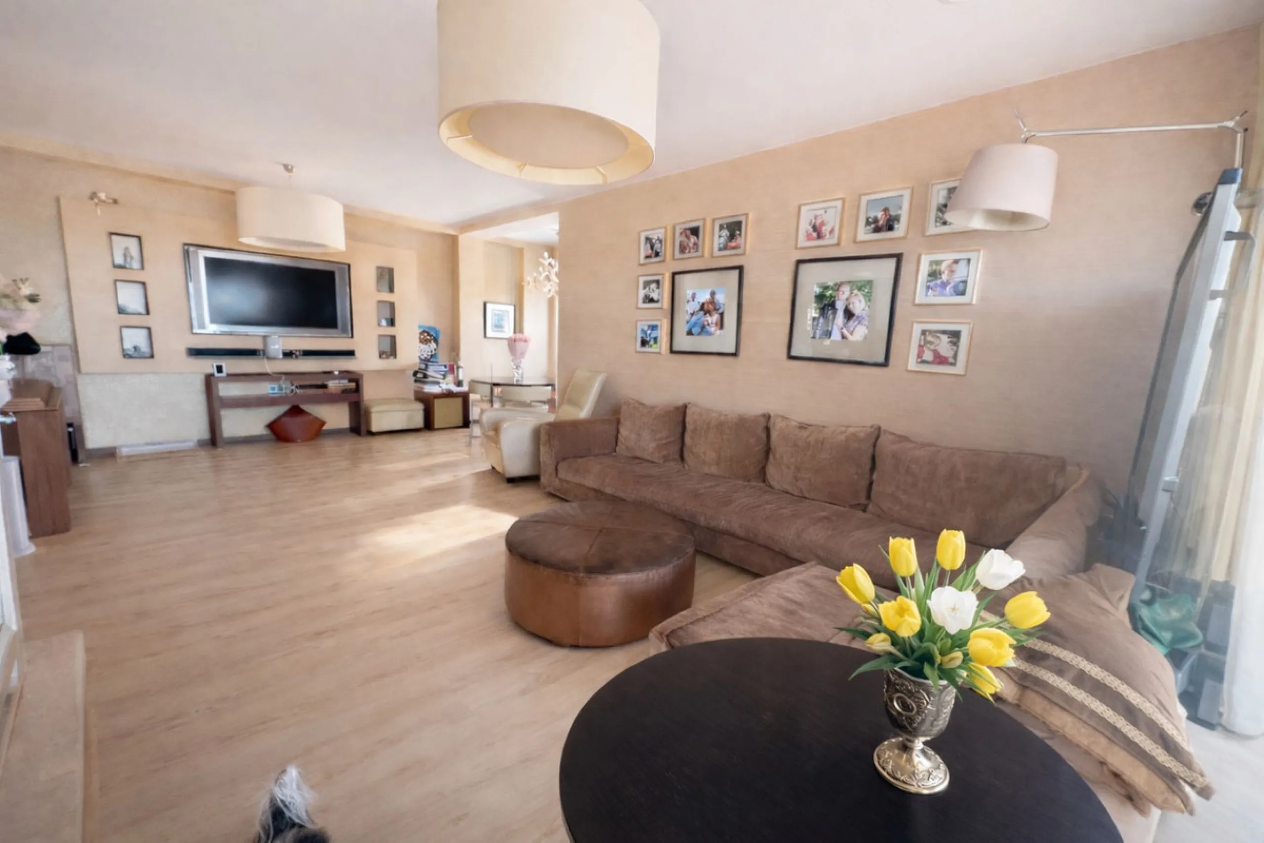 Exceptional penthouse with magnificent panoramic views of the sea, mountains and surrounding golf course.  A Private  Retreat in One of the Costa del Sol's Most Prestigious Developments