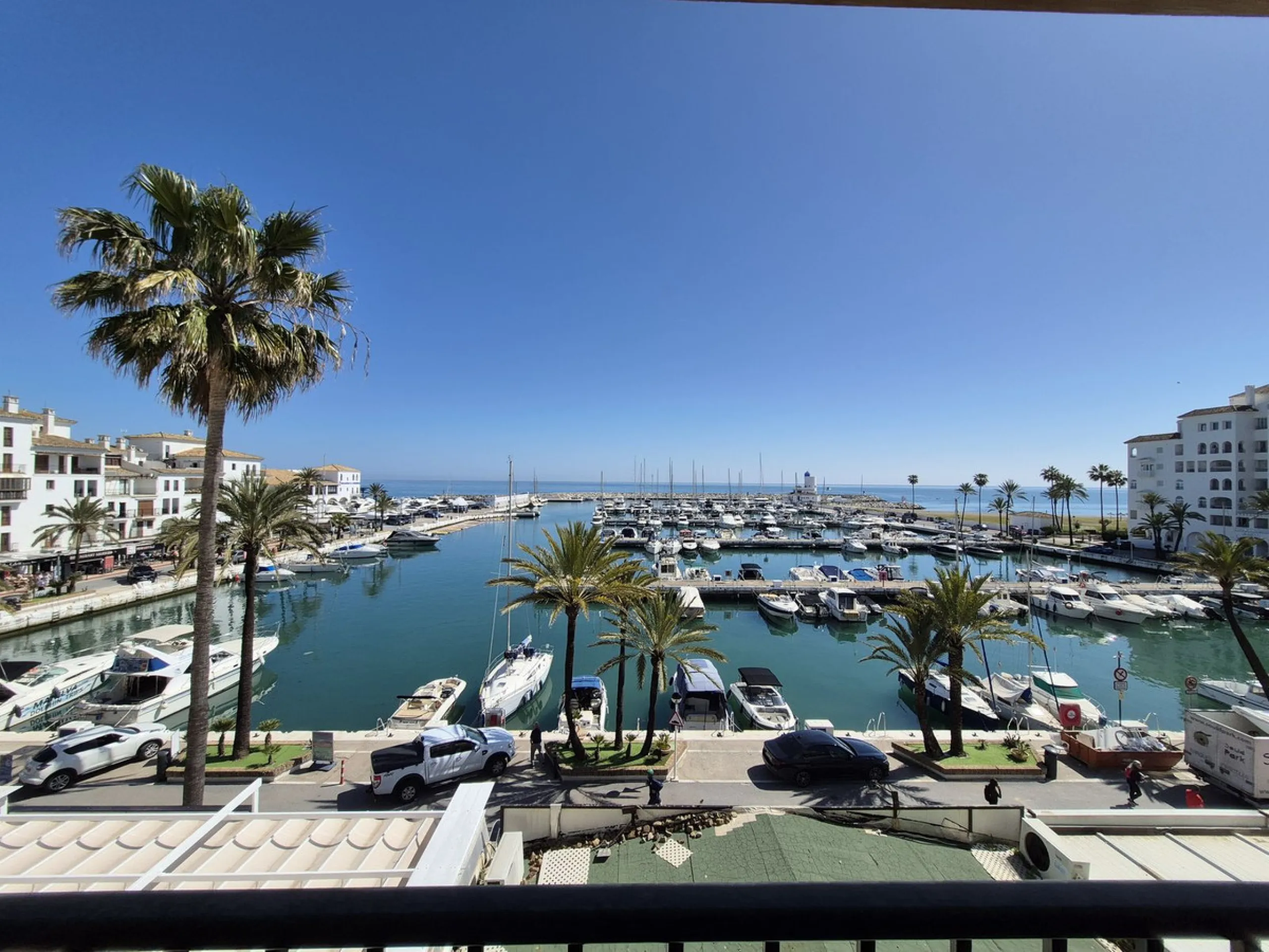 Apartment - Penthouse Duplex в продаже в Manilva, Málaga. В доме 3 спален и 2 ванных комнат. Площадь дома 156 м²