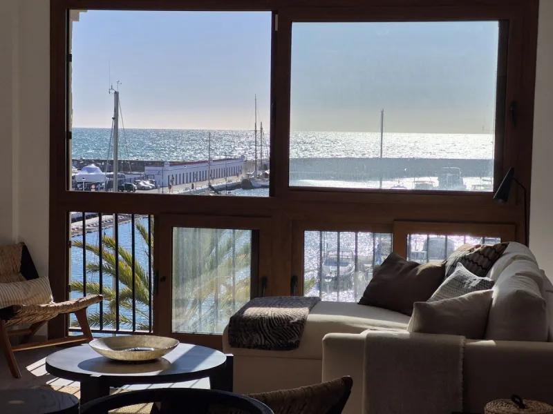 Apartment - Penthouse Duplex в продаже в Manilva, Málaga. В доме 3 спален и 2 ванных комнат. Площадь дома 156 м²