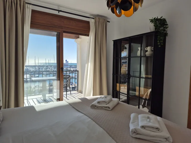 Apartment - Penthouse Duplex в продаже в Manilva, Málaga. В доме 3 спален и 2 ванных комнат. Площадь дома 156 м²