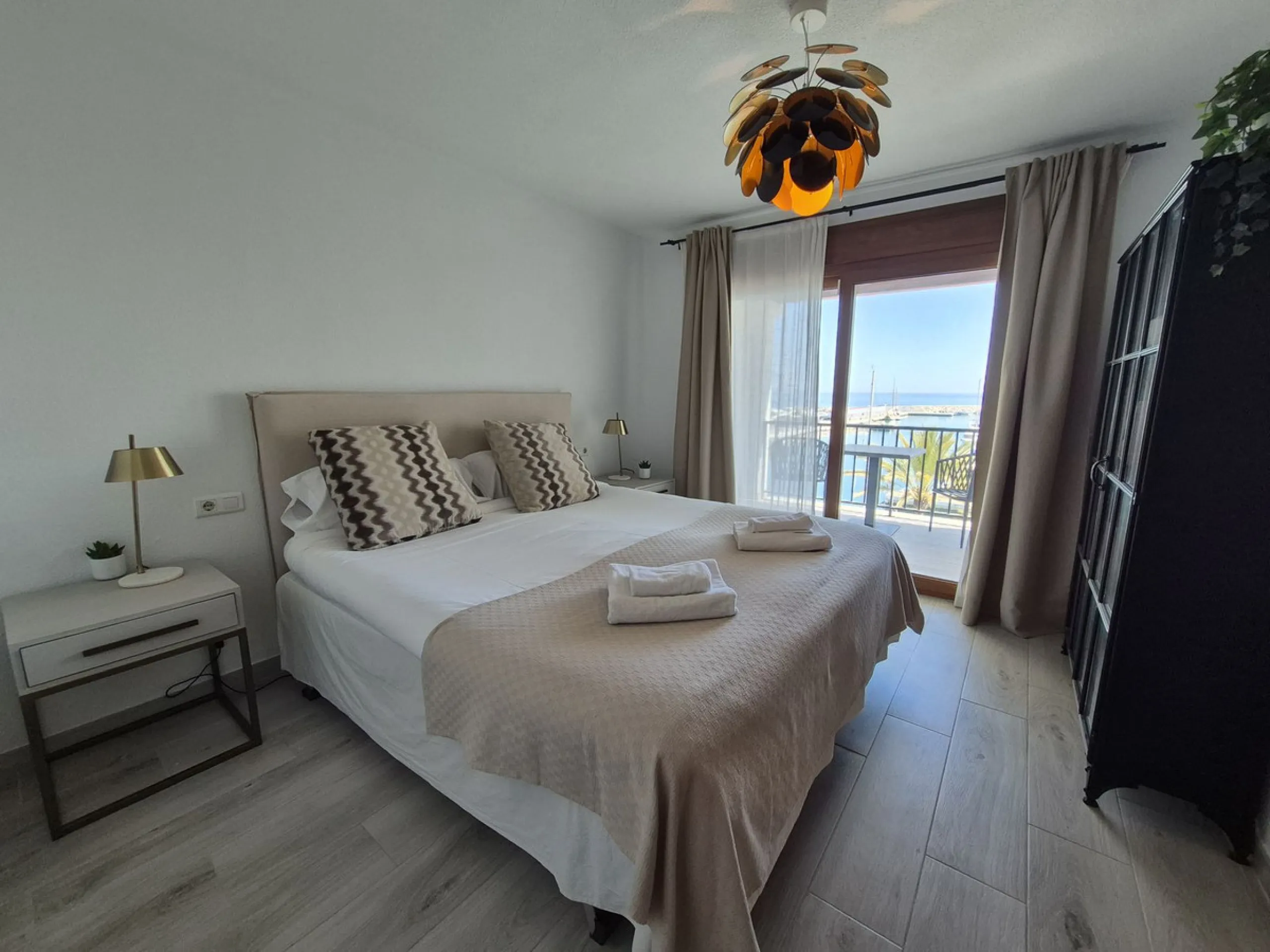 Apartment - Penthouse Duplex в продаже в Manilva, Málaga. В доме 3 спален и 2 ванных комнат. Площадь дома 156 м²