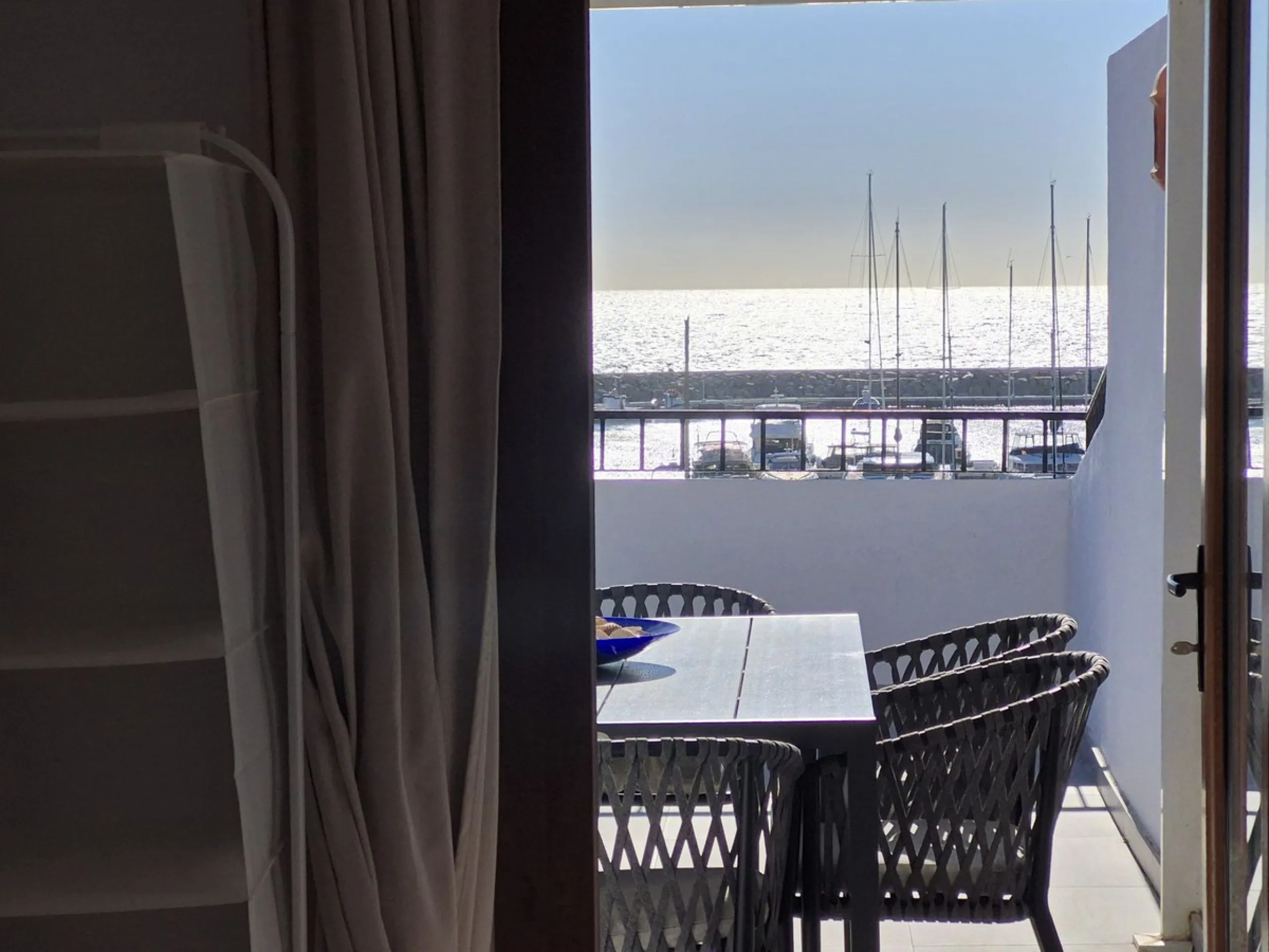 Apartment - Penthouse Duplex в продаже в Manilva, Málaga. В доме 3 спален и 2 ванных комнат. Площадь дома 156 м²