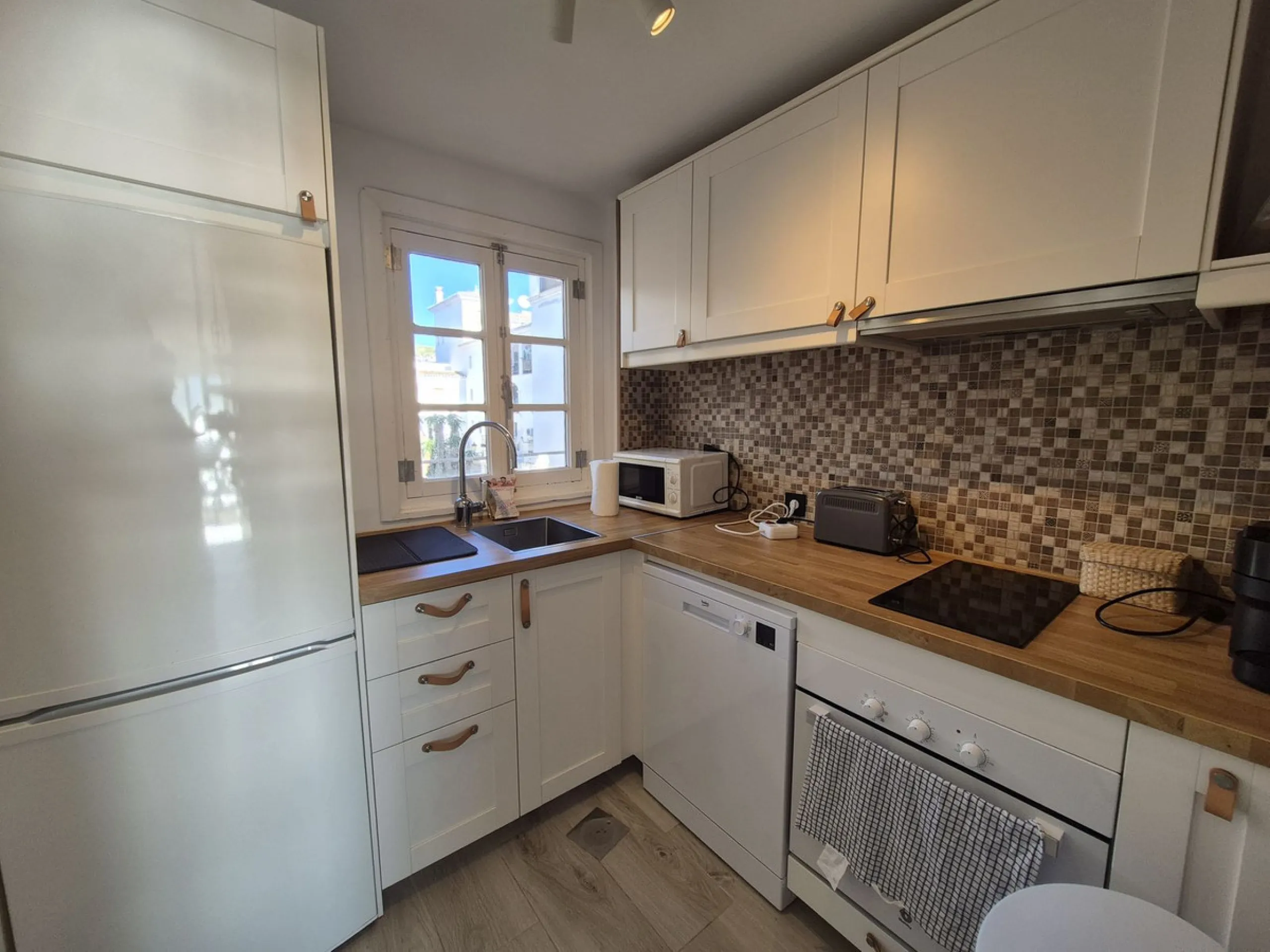 Apartment - Penthouse Duplex в продаже в Manilva, Málaga. В доме 3 спален и 2 ванных комнат. Площадь дома 156 м²