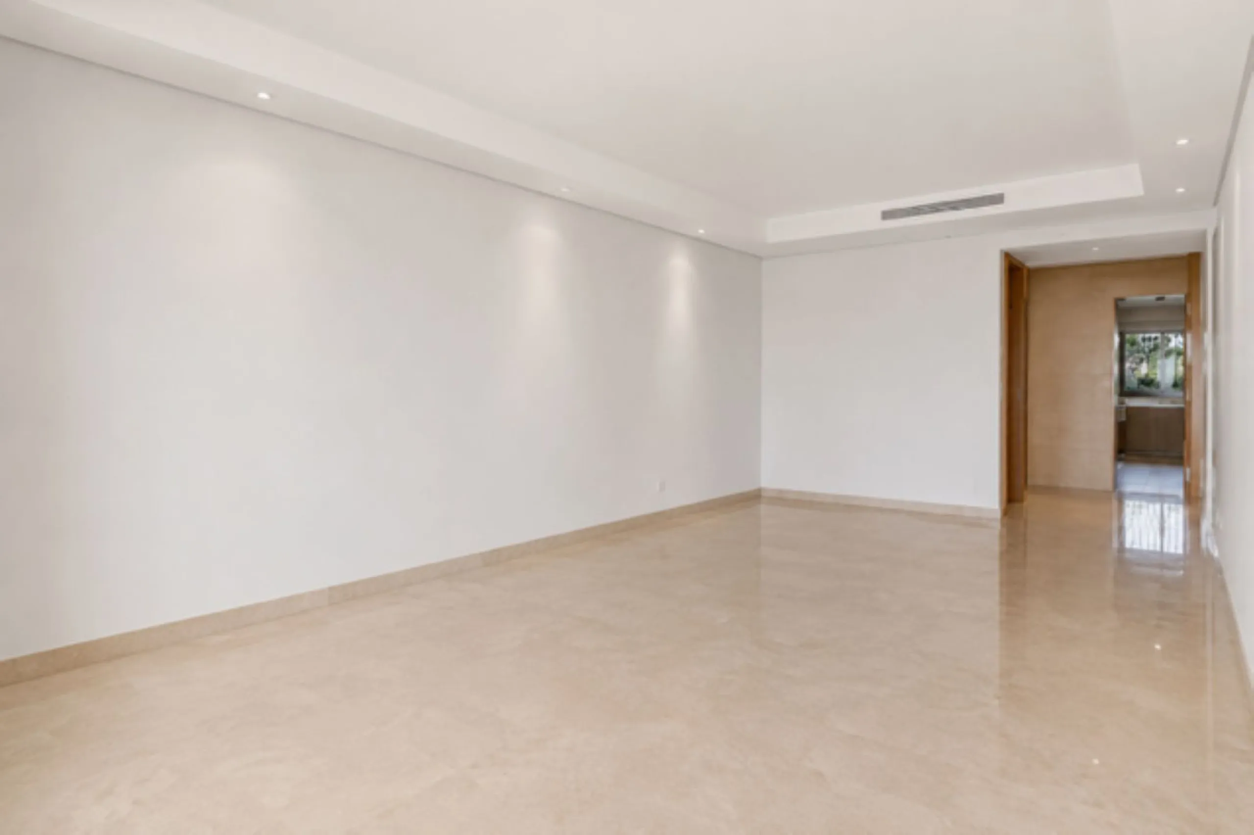 Apartment - Ground Floor Apartment в продаже в Benahavís, Málaga. В доме 2 спален и 2 ванных комнат. Площадь дома 142 м²