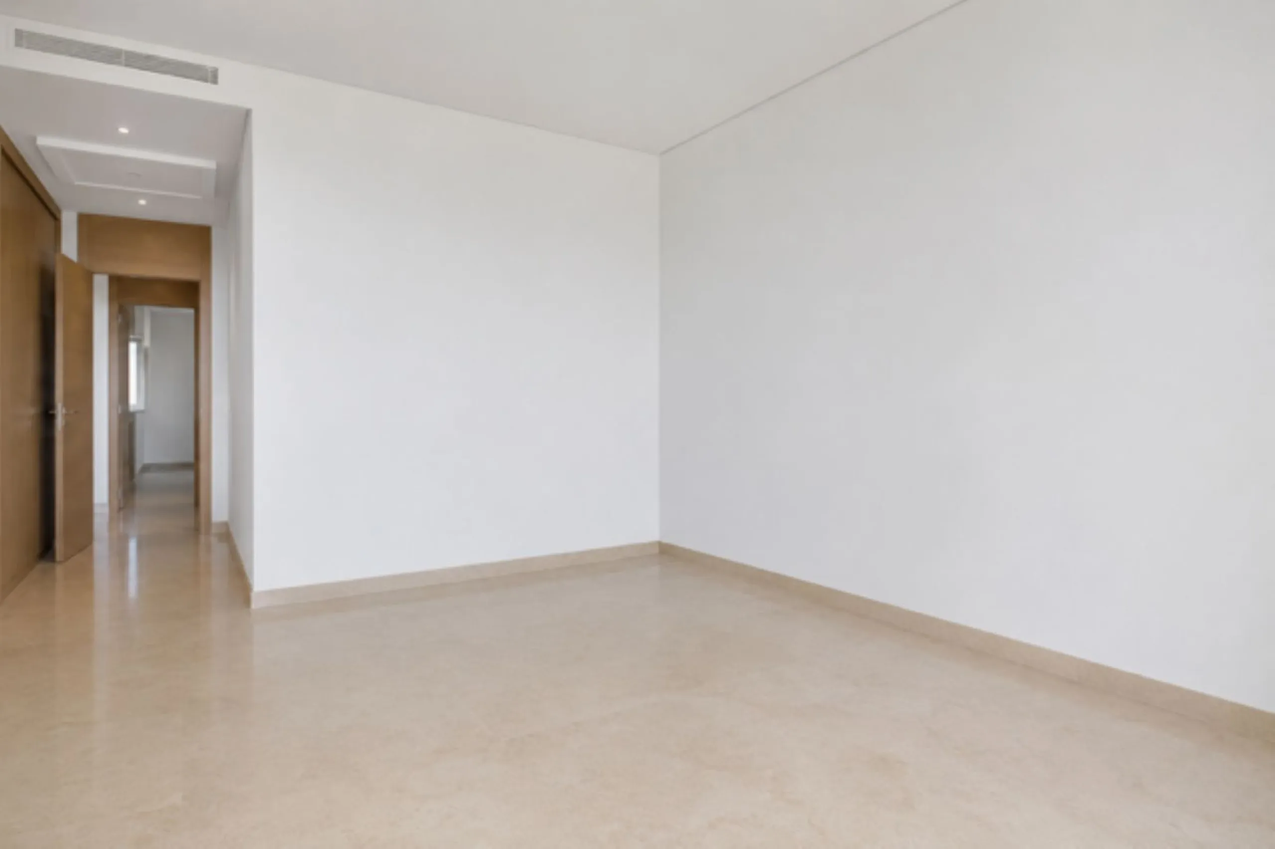 Apartment - Ground Floor Apartment в продаже в Benahavís, Málaga. В доме 2 спален и 2 ванных комнат. Площадь дома 142 м²