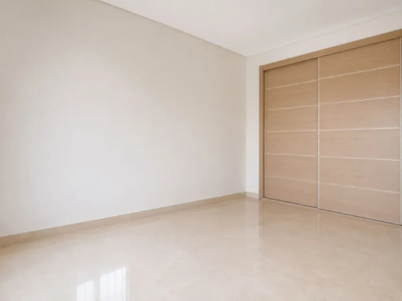 Apartment - Ground Floor Apartment в продаже в Benahavís, Málaga. В доме 2 спален и 2 ванных комнат. Площадь дома 142 м²