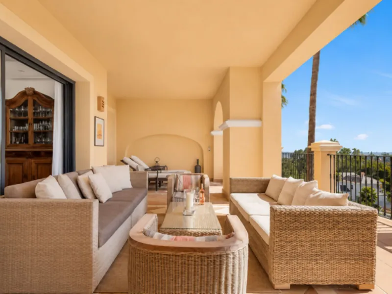 Unique Investment Opportunity in La Quinta with Panoramic Views