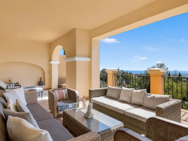 Unique Investment Opportunity in La Quinta with Panoramic Views