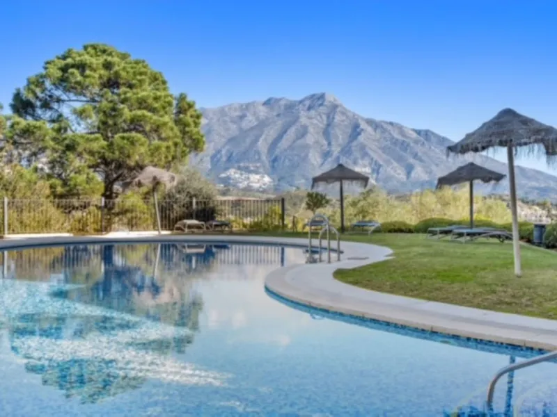 Unique Investment Opportunity in La Quinta with Panoramic Views