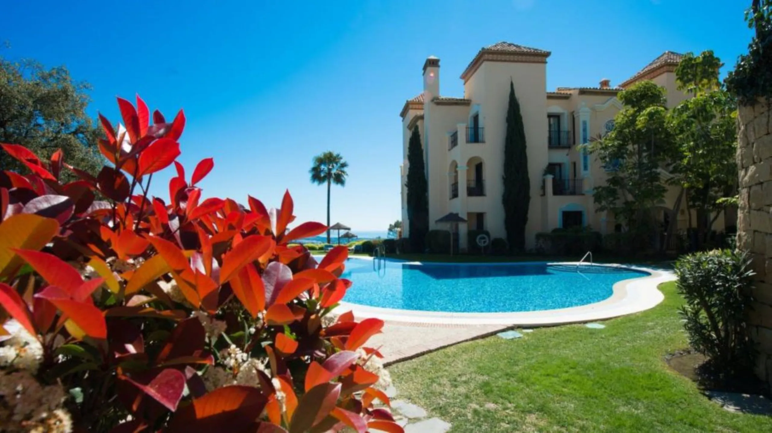 Unique Investment Opportunity in La Quinta with Panoramic Views