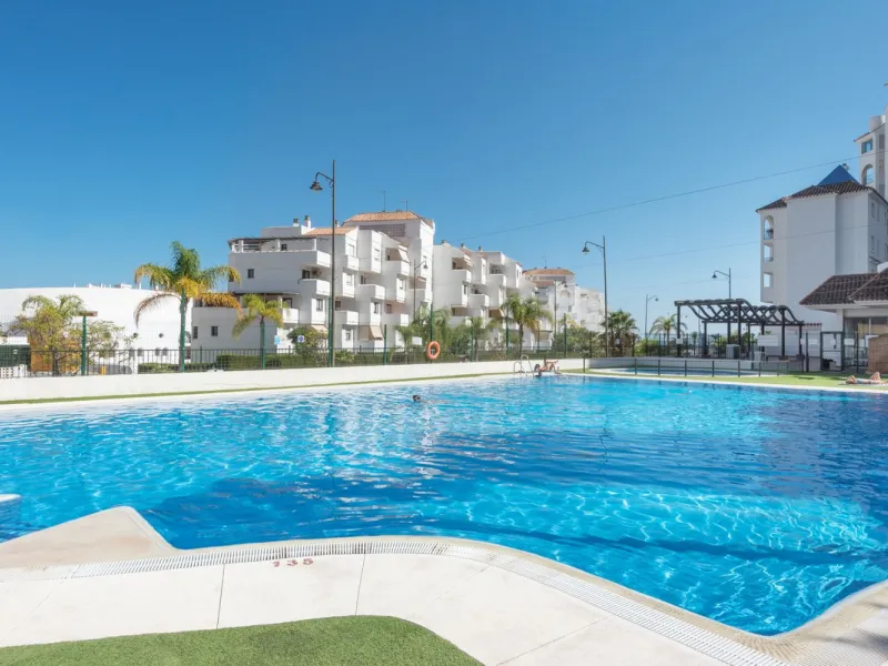 Апартамент средний этаж, Estepona, Costa del Sol