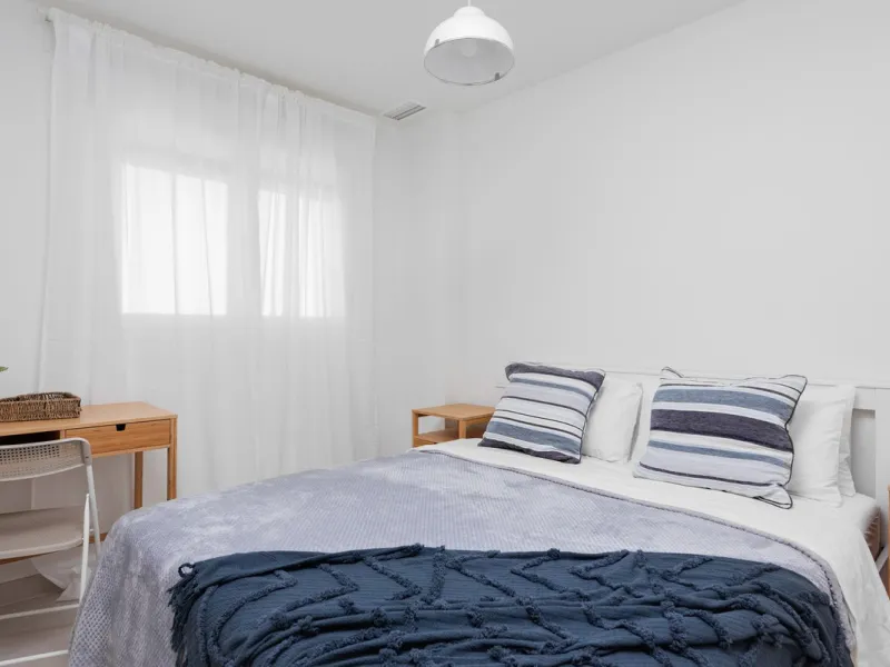 Modern 2-Bedroom Apartment with Parking – Puerto Blanco, Estepona