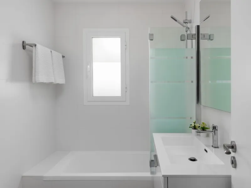 Modern 2-Bedroom Apartment with Parking – Puerto Blanco, Estepona