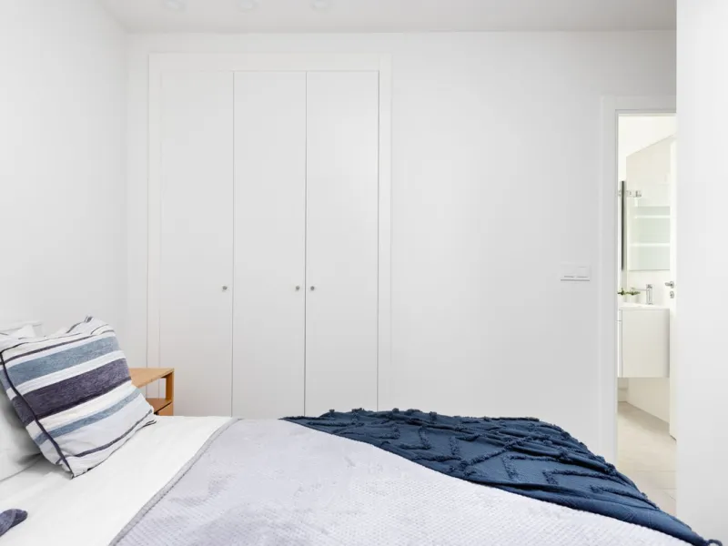Modern 2-Bedroom Apartment with Parking – Puerto Blanco, Estepona