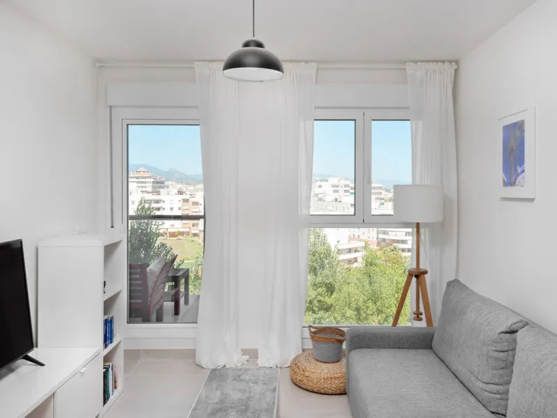 Modern 2-Bedroom Apartment with Parking – Puerto Blanco, Estepona