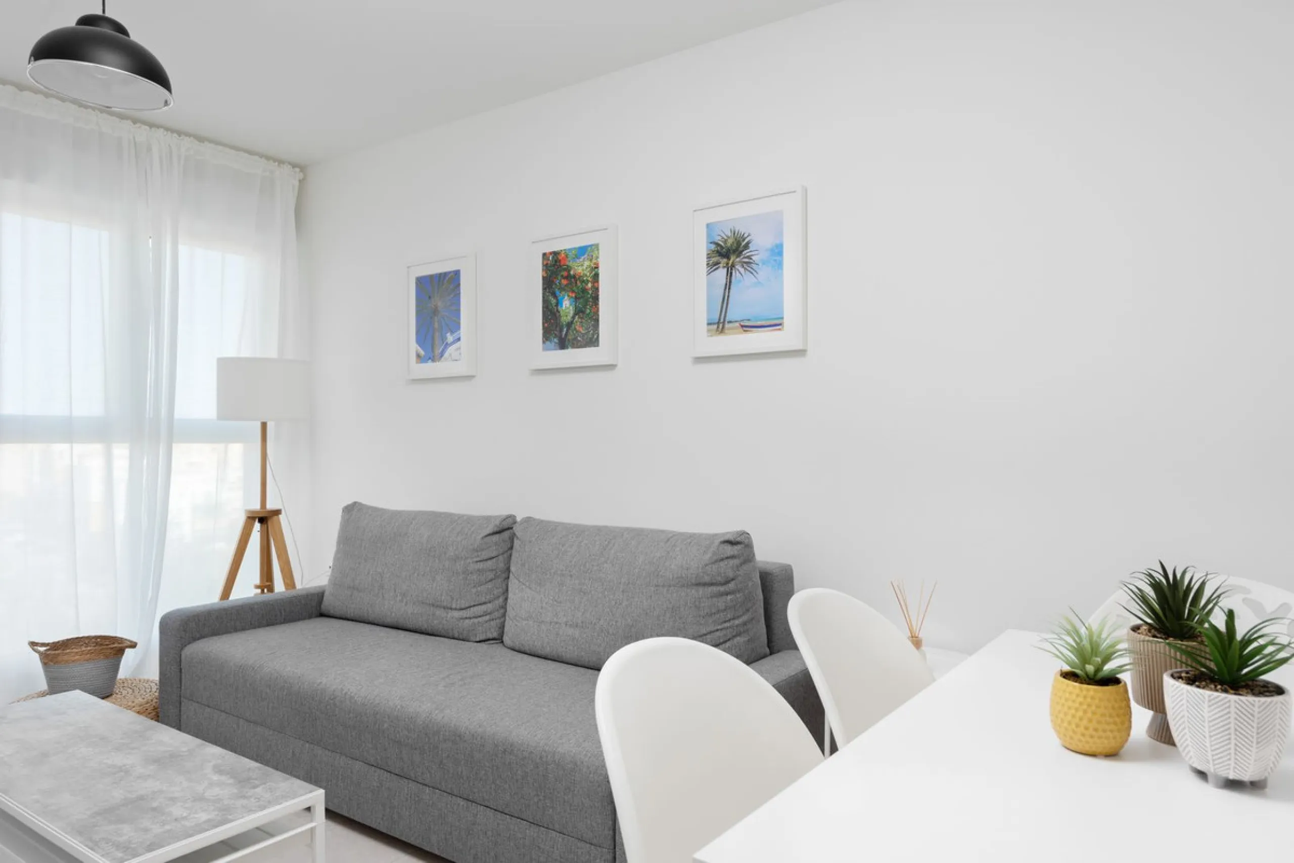 Modern 2-Bedroom Apartment with Parking – Puerto Blanco, Estepona
