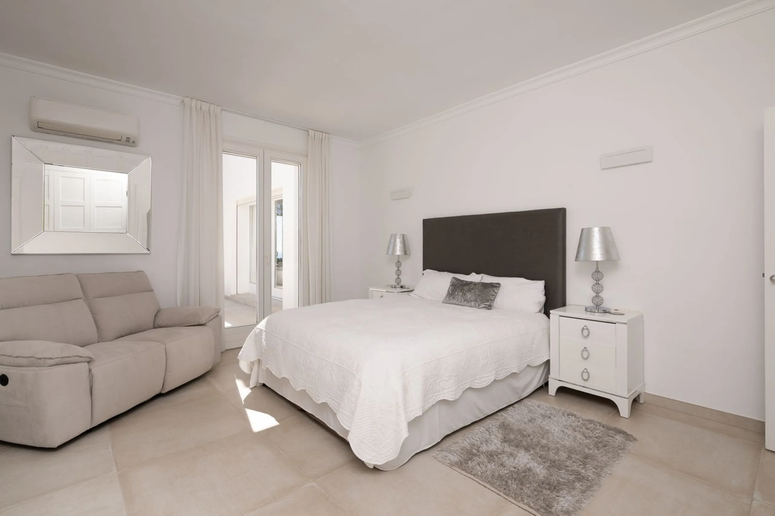 Luxury Villa with Panoramic Sea Views in Marbella