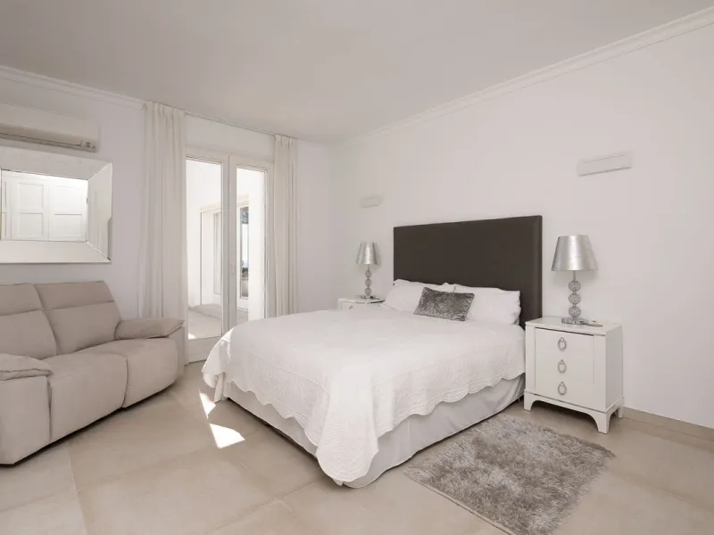 Luxury Villa with Panoramic Sea Views in Marbella