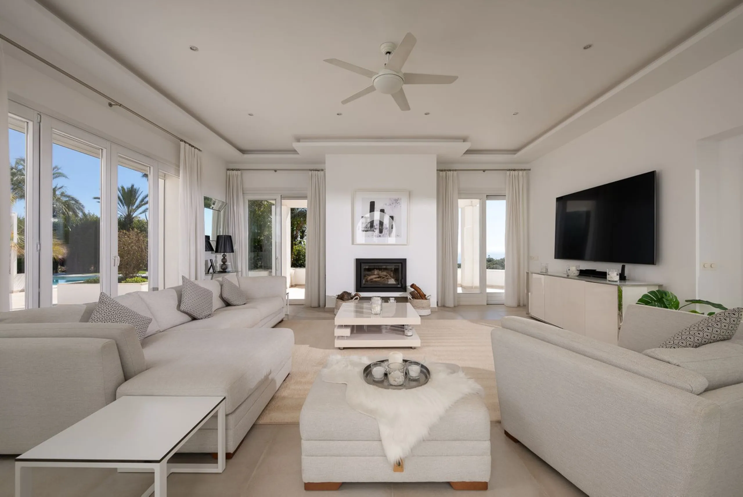 Luxury Villa with Panoramic Sea Views in Marbella