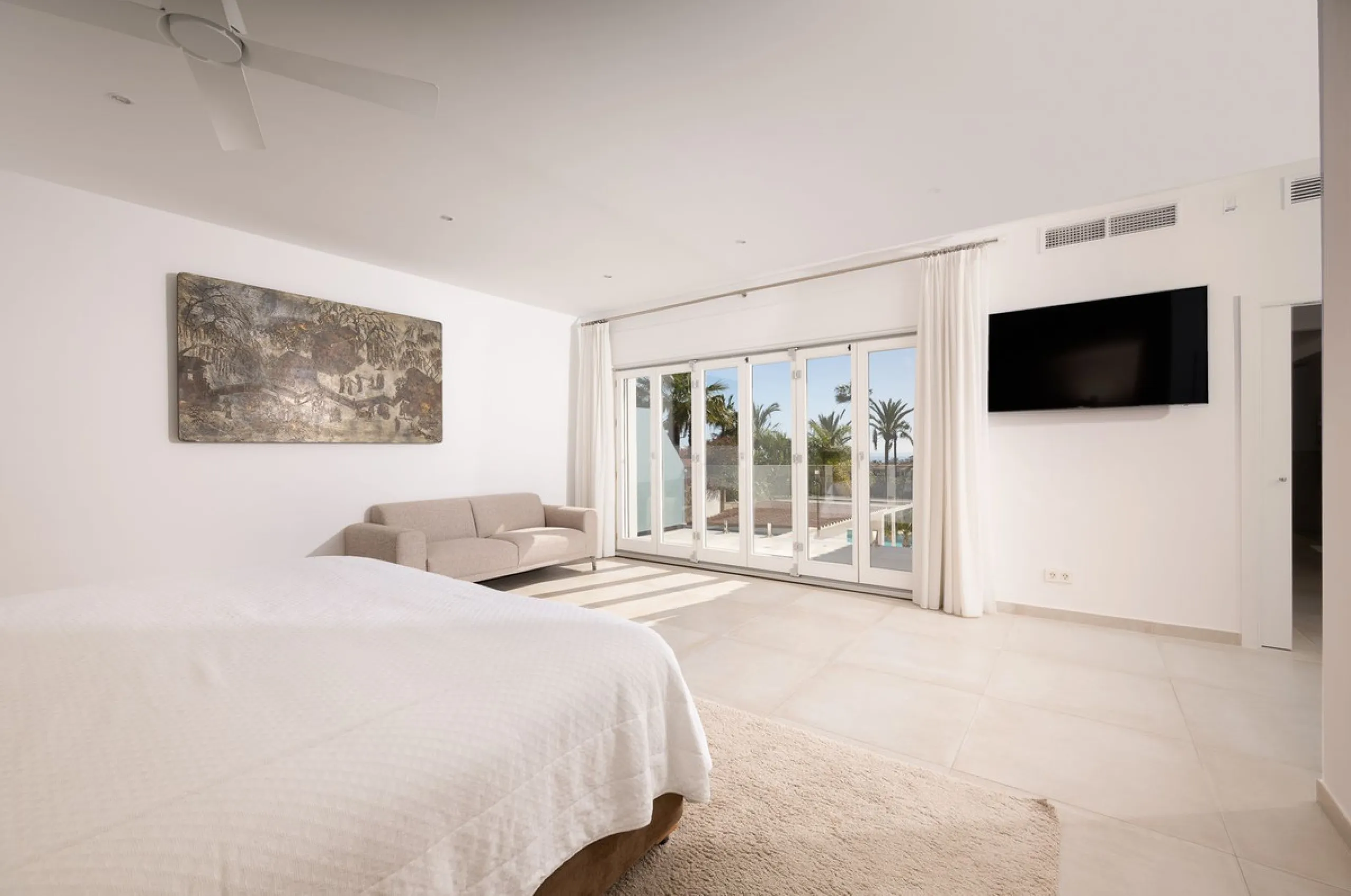 Luxury Villa with Panoramic Sea Views in Marbella