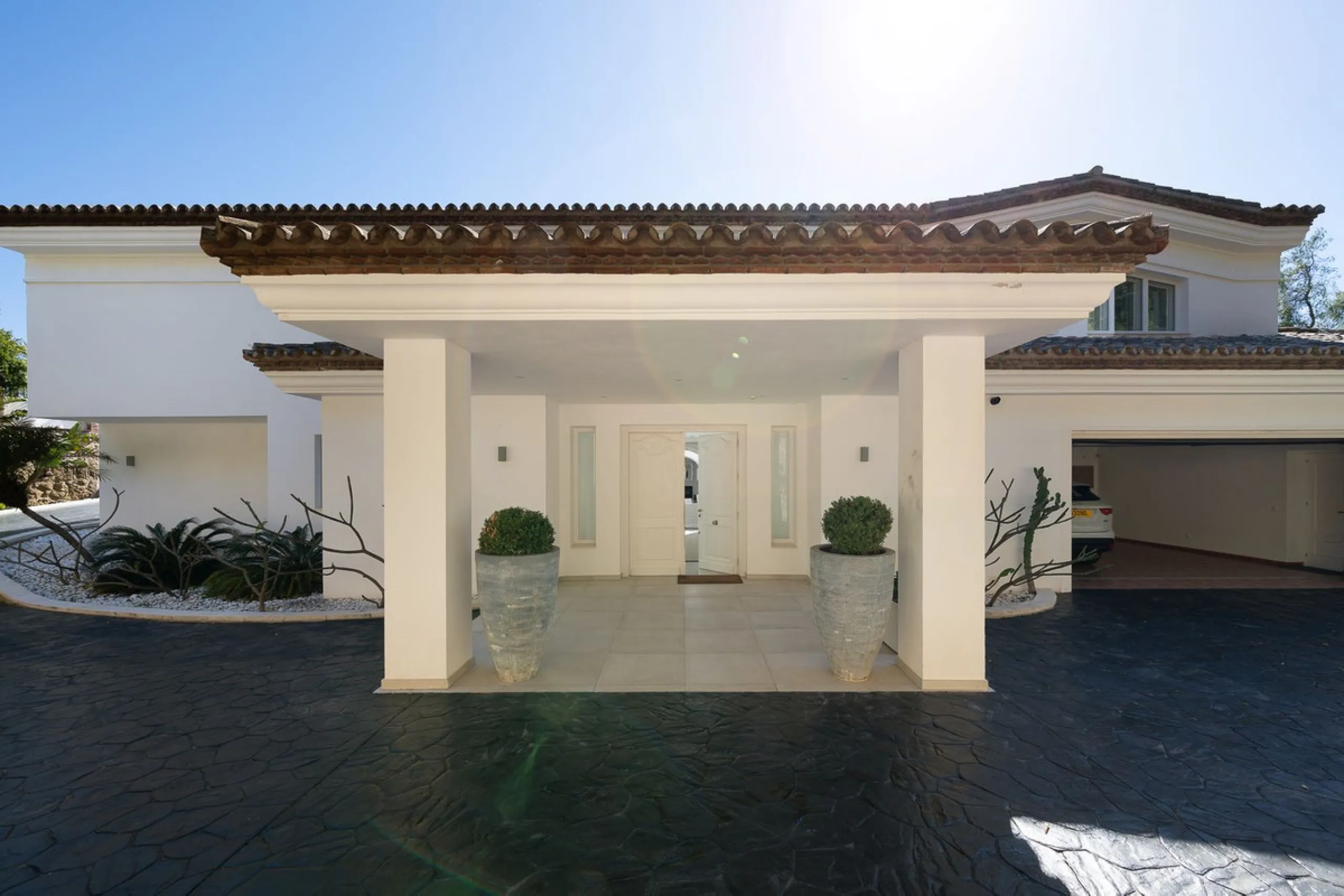 Luxury Villa with Panoramic Sea Views in Marbella