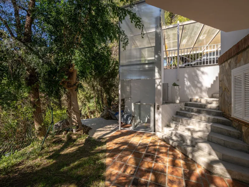 Luxury Villa with Panoramic Sea Views in Marbella