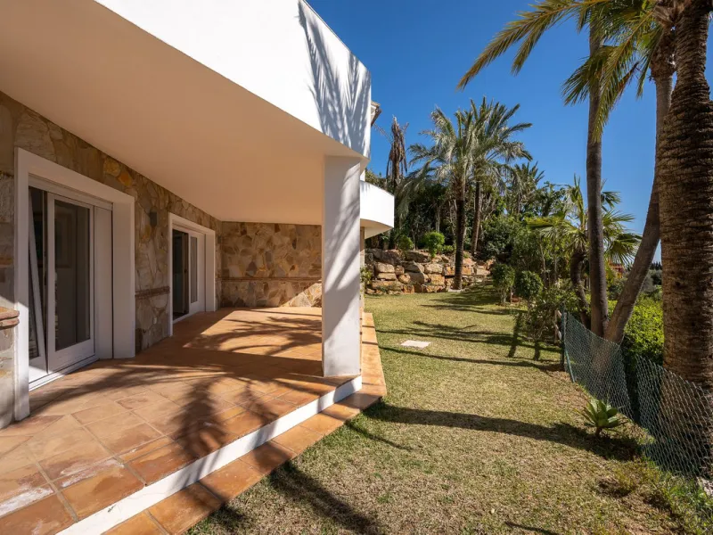 Luxury Villa with Panoramic Sea Views in Marbella