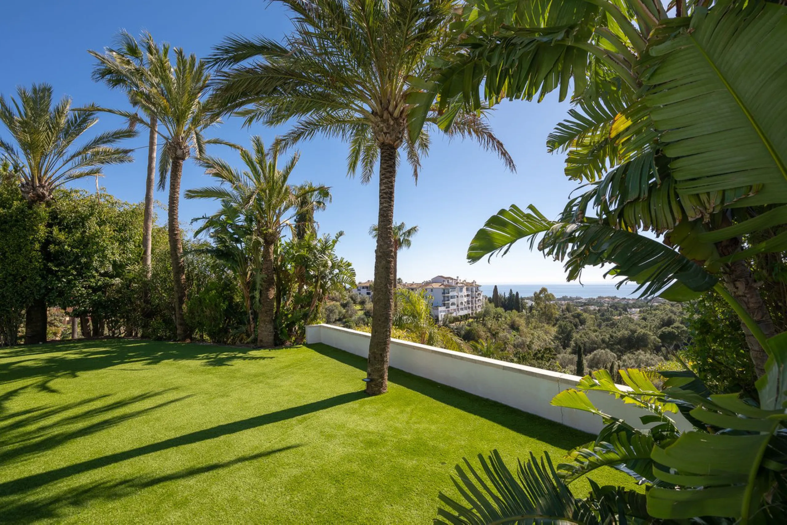 Luxury Villa with Panoramic Sea Views in Marbella