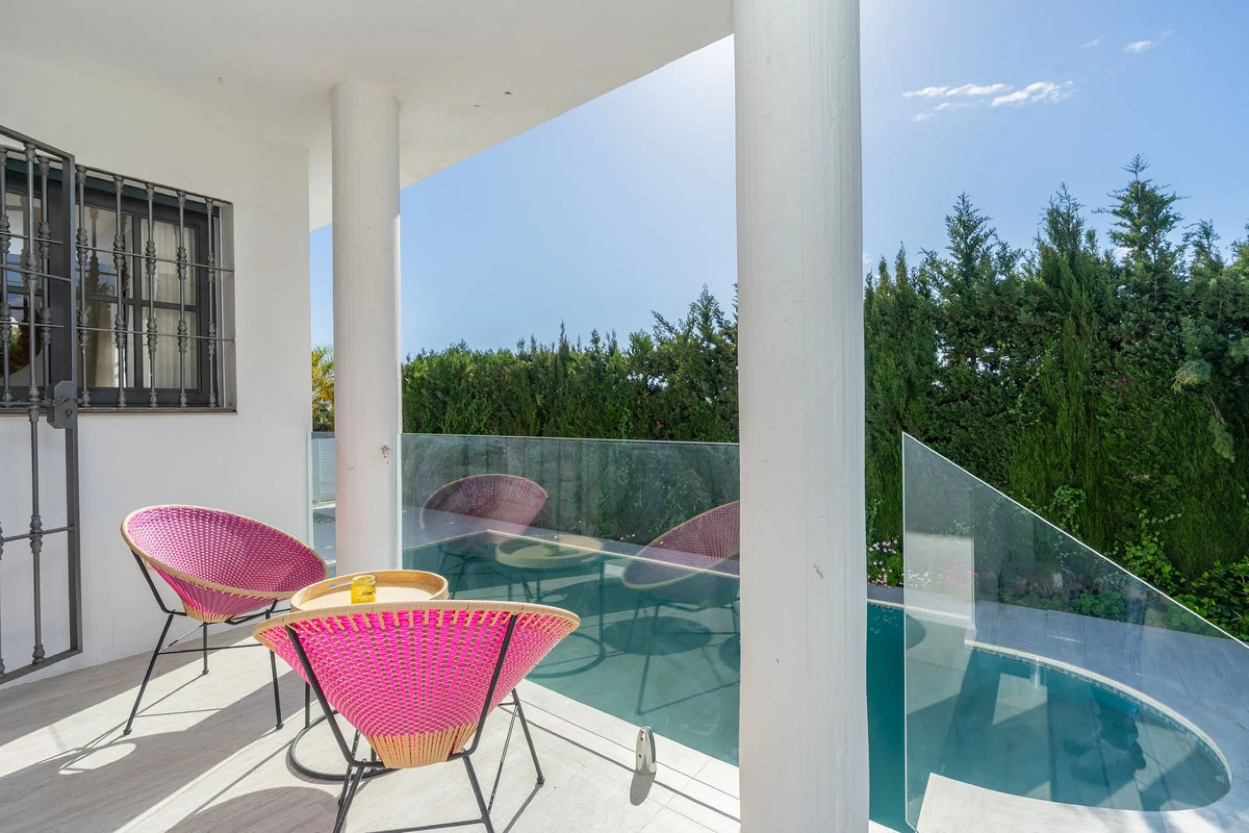Detached Renovated Villa with Guest Apartment and Exceptional Outdoor Living – El Pilar, El Paraíso