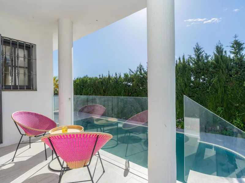 Detached Renovated Villa with Guest Apartment and Exceptional Outdoor Living – El Pilar, El Paraíso