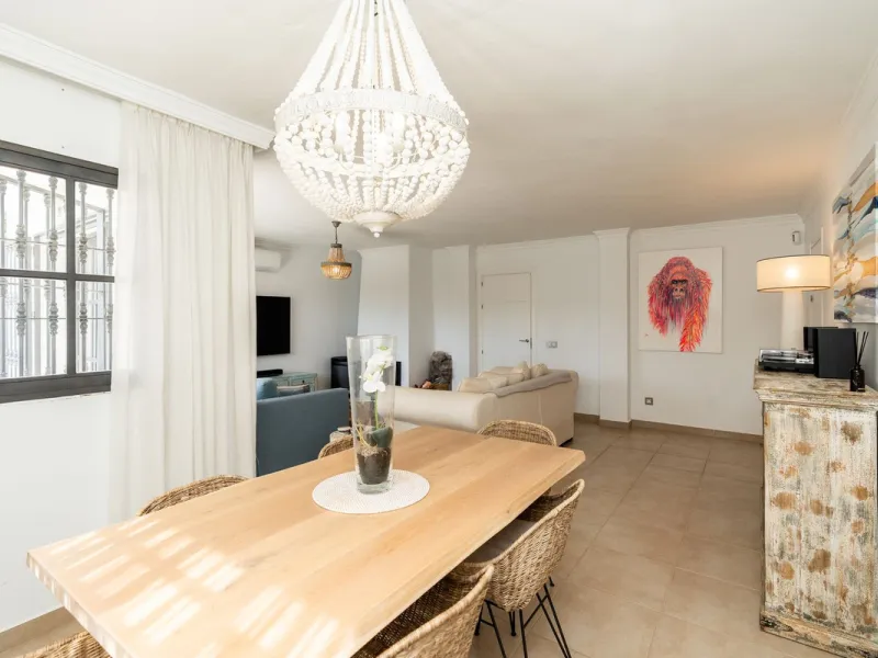 Detached Renovated Villa with Guest Apartment and Exceptional Outdoor Living – El Pilar, El Paraíso