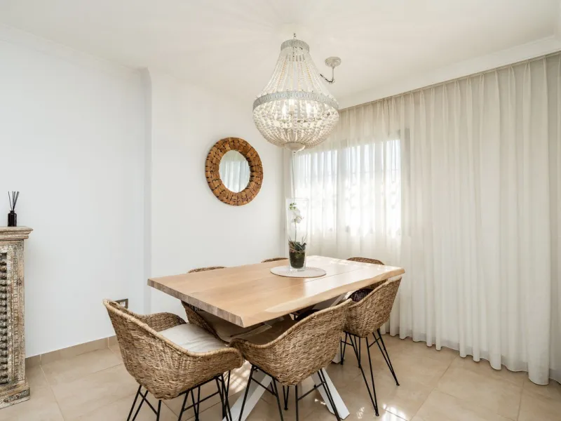 Detached Renovated Villa with Guest Apartment and Exceptional Outdoor Living – El Pilar, El Paraíso