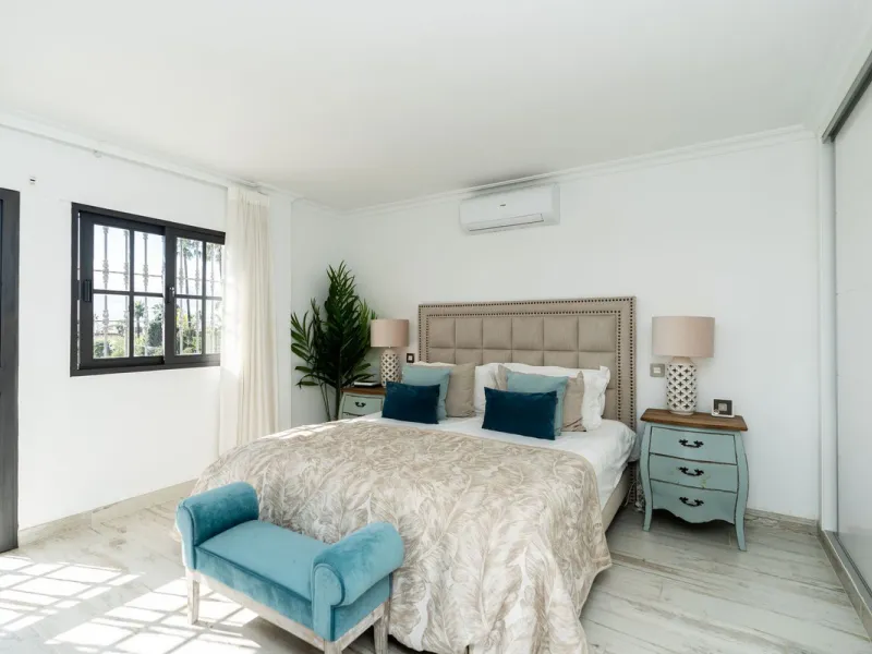 Detached Renovated Villa with Guest Apartment and Exceptional Outdoor Living – El Pilar, El Paraíso