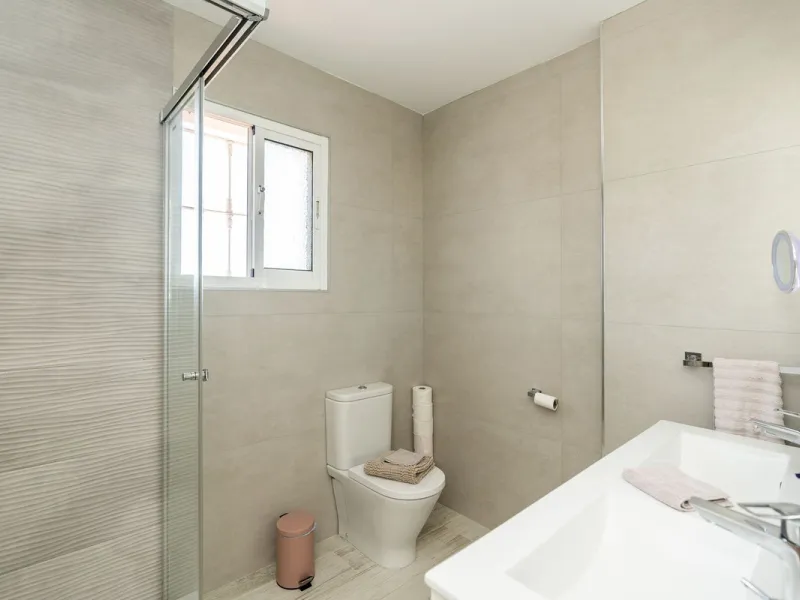 Detached Renovated Villa with Guest Apartment and Exceptional Outdoor Living – El Pilar, El Paraíso