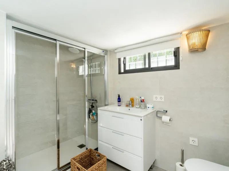 Detached Renovated Villa with Guest Apartment and Exceptional Outdoor Living – El Pilar, El Paraíso