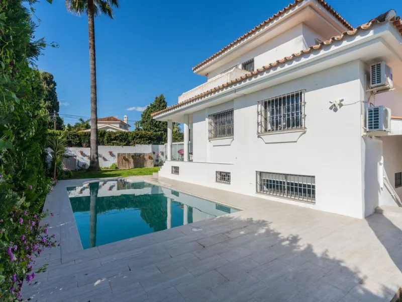 Detached Renovated Villa with Guest Apartment and Exceptional Outdoor Living – El Pilar, El Paraíso