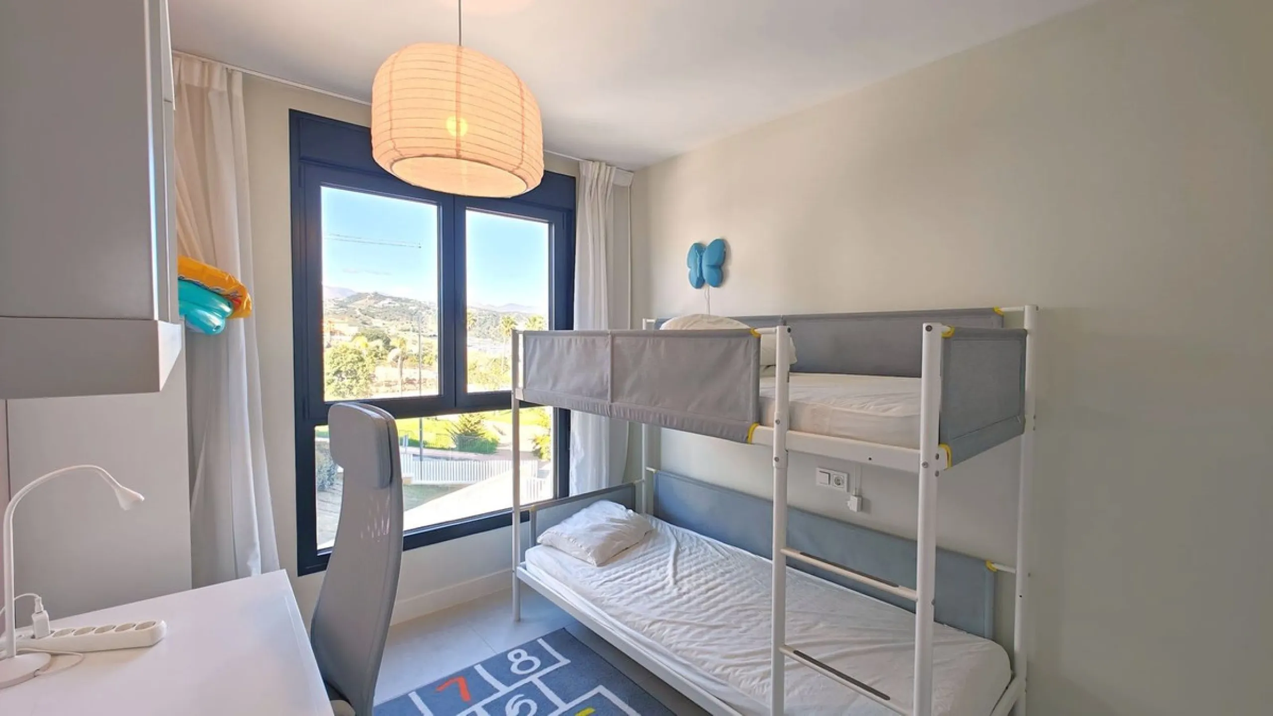Rare 4-Bedroom Apartment with Stunning Sea Views & 43 m² Terrace in Las Mesas, Estepona – Just 10 Minutes' Walk to the Marina & Beach