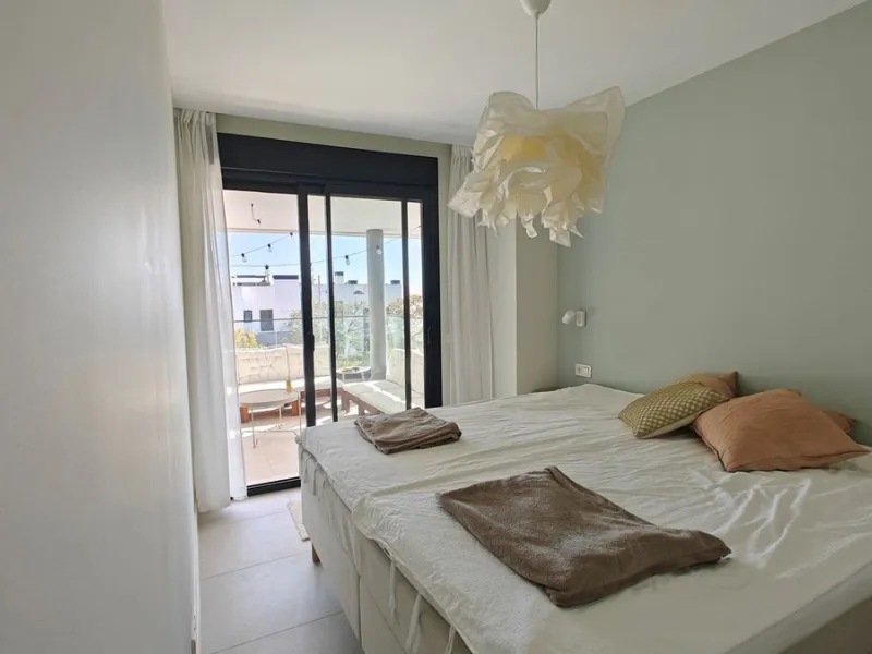 Rare 4-Bedroom Apartment with Stunning Sea Views & 43 m² Terrace in Las Mesas, Estepona – Just 10 Minutes' Walk to the Marina & Beach