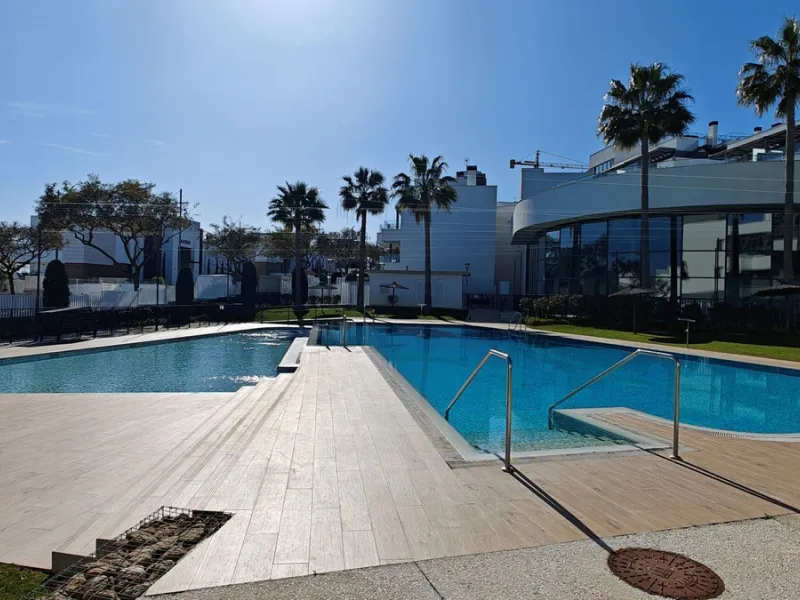 Rare 4-Bedroom Apartment with Stunning Sea Views & 43 m² Terrace in Las Mesas, Estepona – Just 10 Minutes' Walk to the Marina & Beach